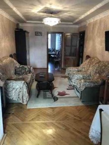 Satılır Köhnə Tikili, Yasamal.r, İnşaatçılar.m-6