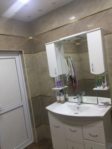 Satılır Həyət evi, Xətai.r-4