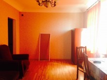 Satılır Köhnə Tikili, Sabunçu.r, Bakıxanov-7