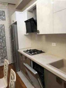 Satılır Yeni Tikili, Yasamal.r, 20 Yanvar.m-11