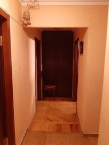 Satılır Köhnə Tikili, Yasamal.r, Yasamal, İnşaatçılar.m-5