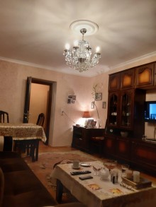 Satılır Köhnə Tikili, Yasamal.r, Yasamal, İnşaatçılar.m-10