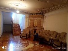Xətai rayonu "Asiman" şadlıq evi yaxınlığında 9 sot ərazidə  4 mərtəbəli villa satış və kirayə, -17