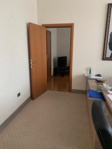 Satılır Yeni Tikili, Səbail.r, Sahil.m-11