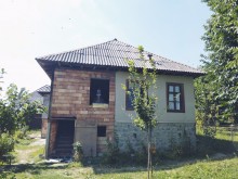 Satılır Həyət evi, Oğuz.ş-2