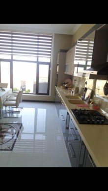 Satılır Villa, Səbail.r, Badamdar, Sahil.m-17