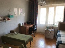 Satılır Köhnə Tikili, Sabunçu.r, Bakıxanov-10