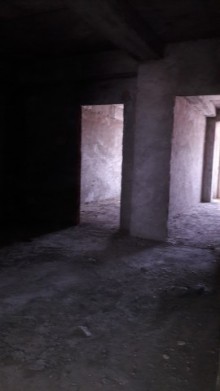 Satılır Yeni Tikili, Xırdalan.ş-13