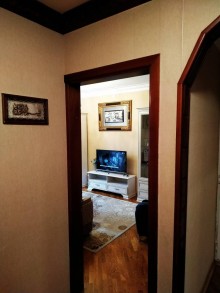 Satılır Köhnə Tikili, Sabunçu.r, Bakıxanov-9