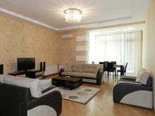 Kirayə (Aylıq) Yeni Tikili, Nəsimi.r, 28 May.m-2