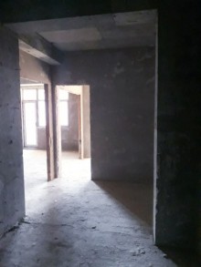 Satılır Yeni Tikili, Nəsimi.r, Kubinka, 28 May.m-8