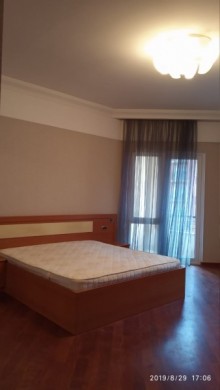 Satılır Yeni Tikili, Nəsimi.r, 28 May.m-6