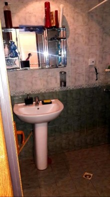 Satılır Köhnə Tikili, Sabunçu.r, Bakıxanov-9
