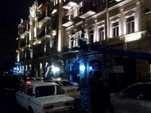 Satılır Köhnə Tikili, Səbail.r-15