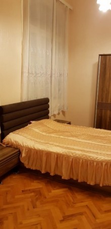 Satılır Köhnə Tikili, Yasamal.r, Yasamal, İçərişəhər.m-5
