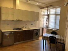 Satılır Yeni Tikili, Yasamal.r, İnşaatçılar.m-18