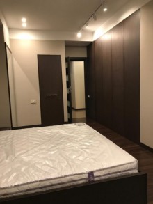 Satılır Yeni Tikili, Yasamal.r, Yeni Yasamal, İnşaatçılar.m-4