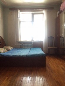 Satılır Köhnə Tikili, Sabunçu.r, Bakıxanov-4