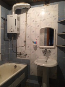 Satılır Köhnə Tikili, Sabunçu.r, Bakıxanov-8