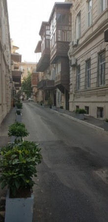 Satılır Köhnə Tikili, Yasamal.r, Yasamal-2