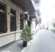 Satılır Köhnə Tikili, Yasamal.r, Yasamal-13