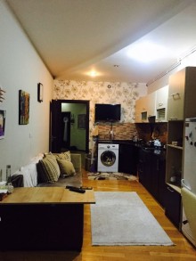 Satılır Yeni Tikili, Yasamal.r, Yeni Yasamal, İnşaatçılar.m-10