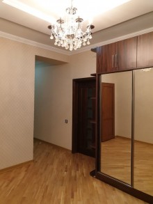 Satılır Yeni Tikili, Yasamal.r, Yeni Yasamal, İnşaatçılar.m-7