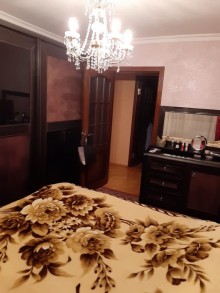 Satılır Köhnə Tikili, Yasamal.r, Yasamal, İnşaatçılar.m-11
