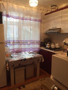 Satılır Köhnə Tikili, Yasamal.r, Yasamal, İnşaatçılar.m-13