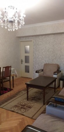 Satılır Köhnə Tikili, Nəsimi.r, 28 May.m-2