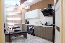 Satılır Yeni Tikili, Nəsimi.r, Papanin, 20 Yanvar.m-3