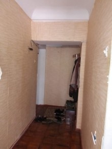 Satılır Köhnə Tikili, Sabunçu.r, Bakıxanov-8