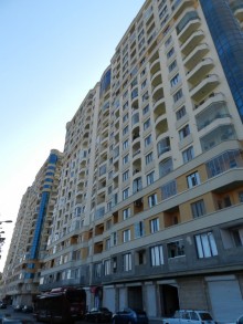 Satılır Yeni Tikili, Binəqədi.r, 7-ci mikrorayon-3