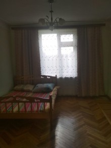 Satılır Köhnə Tikili, Nərimanov.r, Montin, Gənclik.m-8