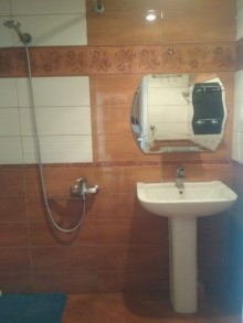 Satılır Köhnə Tikili, Nərimanov.r, Montin, Gənclik.m-12