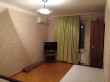 Satılır Köhnə Tikili, Xətai.r, H.Aslanov, Həzi Aslanov.m-1