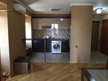 Satılır Köhnə Tikili, Nəsimi.r, 28 May.m-13