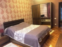 Satılır Yeni Tikili, Yasamal.r, 20 Yanvar.m-11