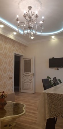 Satılır Yeni Tikili, Yasamal.r-9