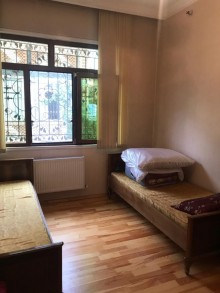 Satılır Həyət evi, Binəqədi.r, 6-cı mikrorayon, Azadlıq.m-4