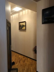 Satılır Yeni Tikili, Binəqədi.r, 8-ci mikrorayon, Azadlıq.m-9