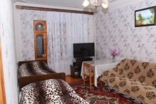 Satılır Köhnə Tikili, Binəqədi.r, 7-ci mikrorayon, Azadlıq.m-4