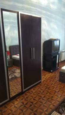 Kirayə (Aylıq) Köhnə Tikili, Səbail.r, İçərişəhər.m-12