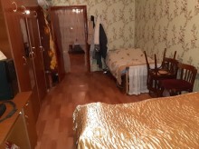 Satılır Köhnə Tikili, Nəsimi.r, 4-cü mikrorayon, Memar Əcəmi.m-9