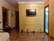 Satılır Köhnə Tikili, Yasamal.r, Yasamal, İnşaatçılar.m-2