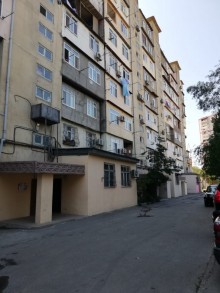 Satılır Köhnə Tikili, Binəqədi.r, 9-cu mikrorayon, Nəsimi.m-1