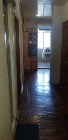 Satılır Köhnə Tikili, Binəqədi.r, 9-cu mikrorayon, Nəsimi.m-6