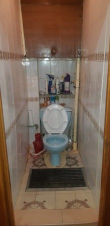 Satılır Köhnə Tikili, Binəqədi.r, 9-cu mikrorayon, Nəsimi.m-13
