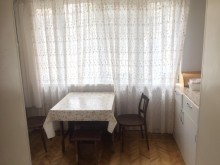Satılır Köhnə Tikili, Yasamal.r, Yasamal, İnşaatçılar.m-7
