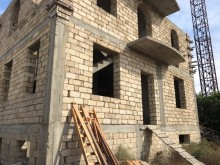 Satılır Həyət evi, Binəqədi.r, 9-cu mikrorayon, Memar Əcəmi.m-1